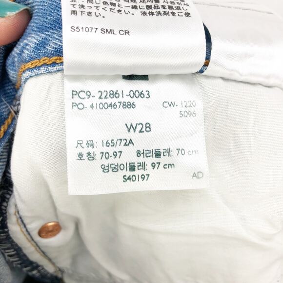 Levi's Womens Wedgie Jeans 28 US 6 Blue High Rise Icon Fit Distressed NWT - Picture 10 of 10